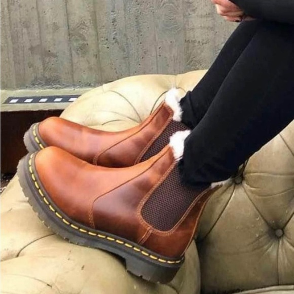 Dr. Martens Shoes - Dr Martens 2976 Leonore Chelsea Fur Lined Boots in Saddle Leather